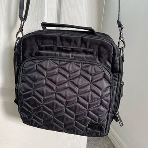Lug Ranger 2 crossbody, black, 9” W x 9.75” H